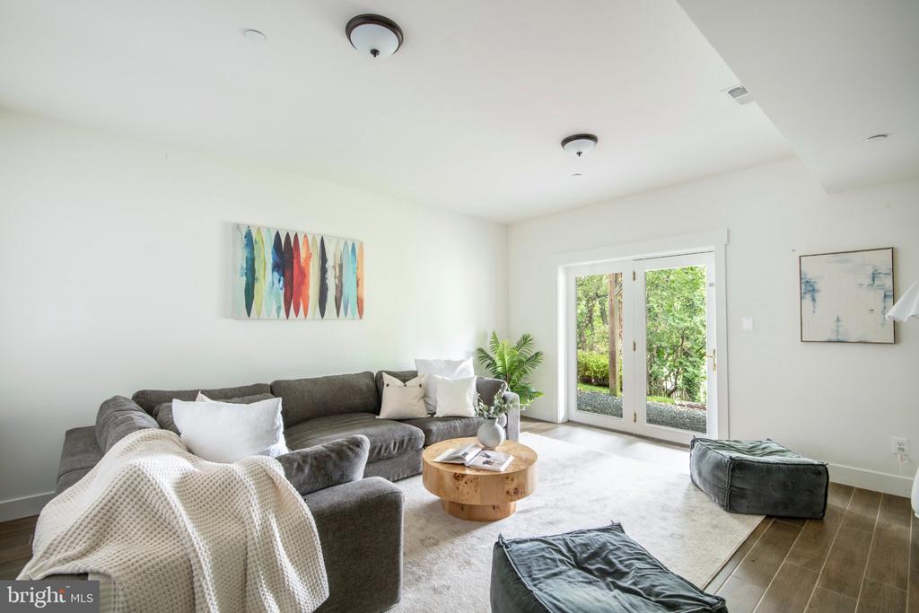 108 CRESSTON ROAD