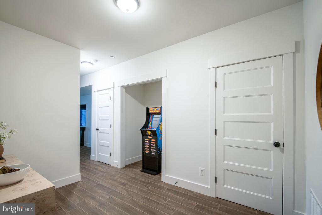 108 CRESSTON ROAD