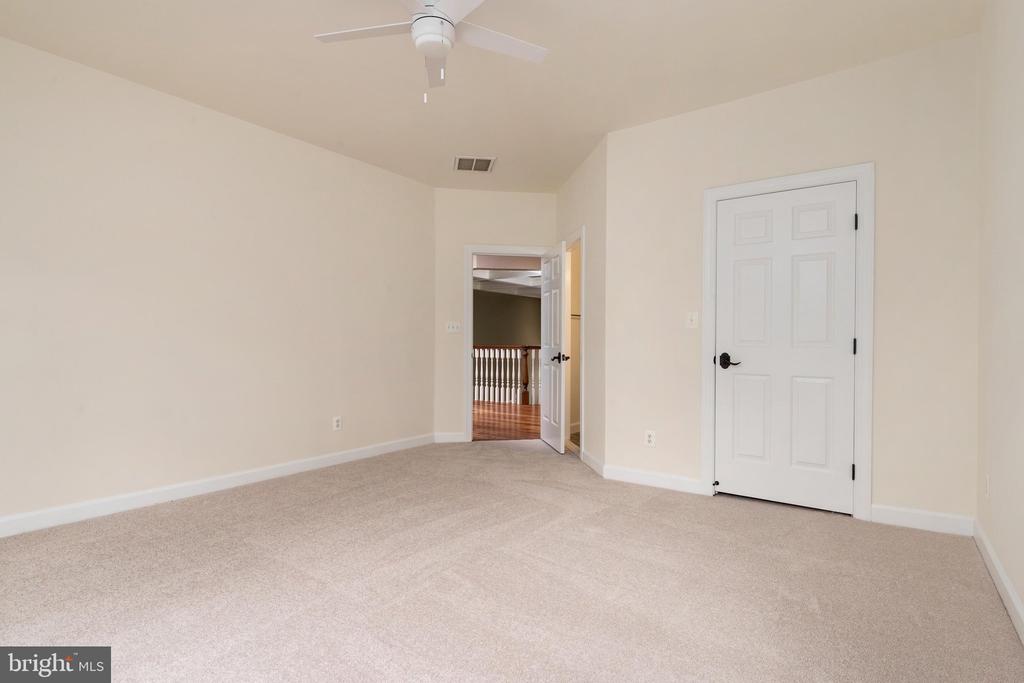 3410 BLANDFORD WAY