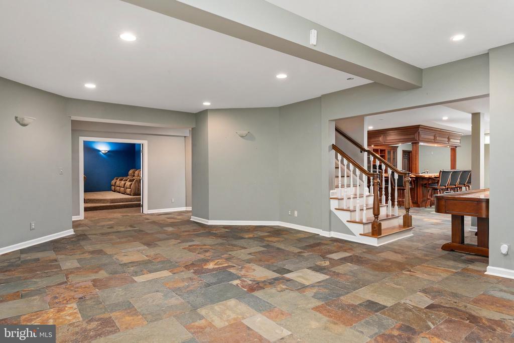 3410 BLANDFORD WAY