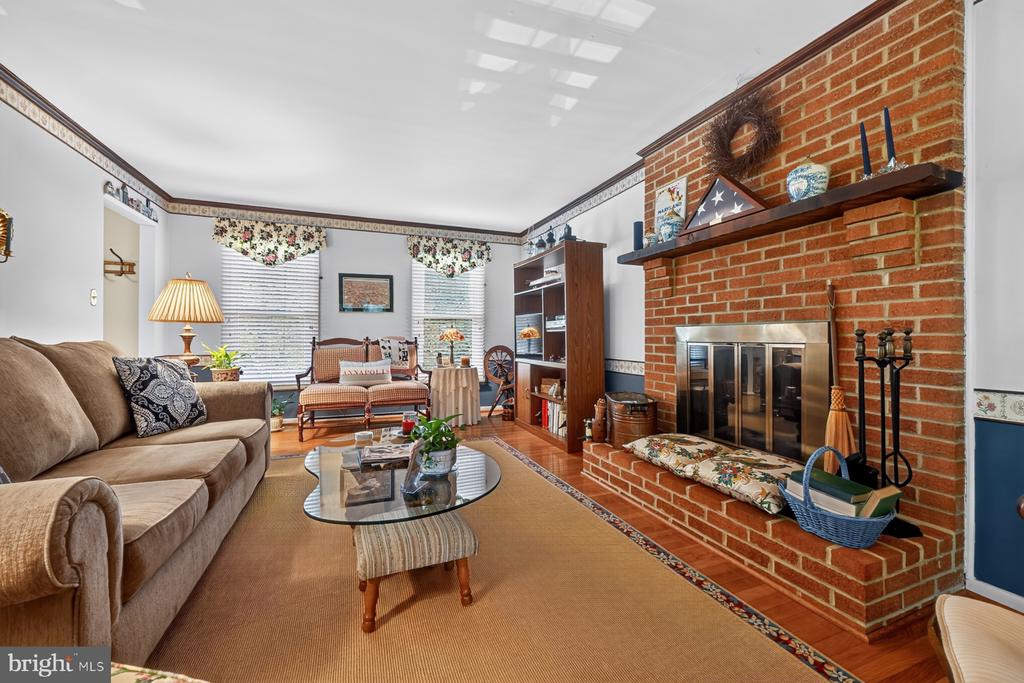 405 HALSEY ROAD
