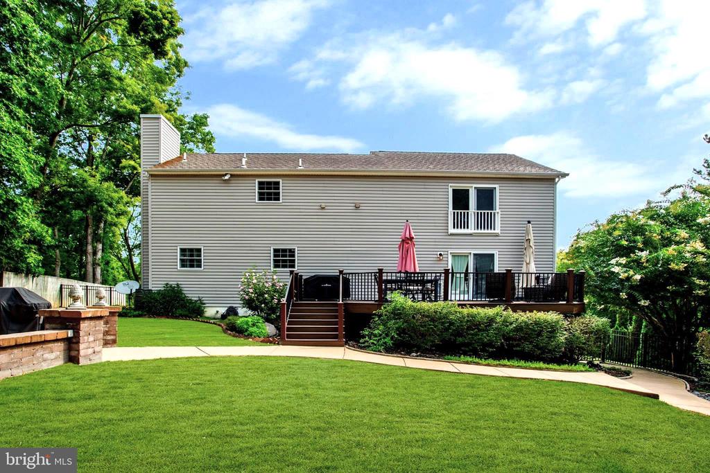 7430 Dakota Ave