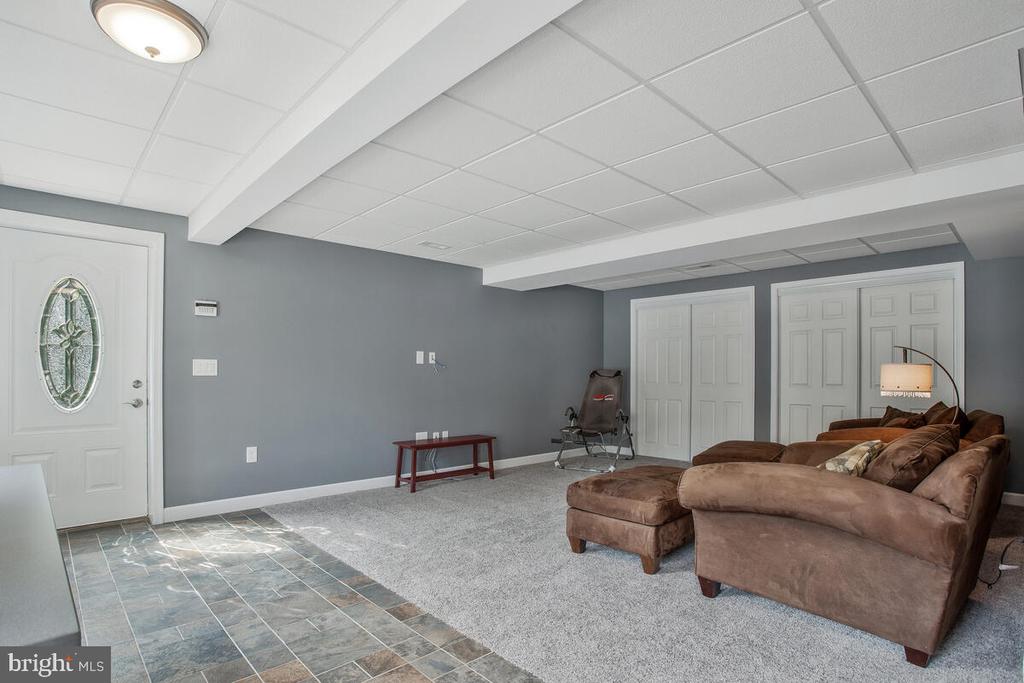 7430 Dakota Ave