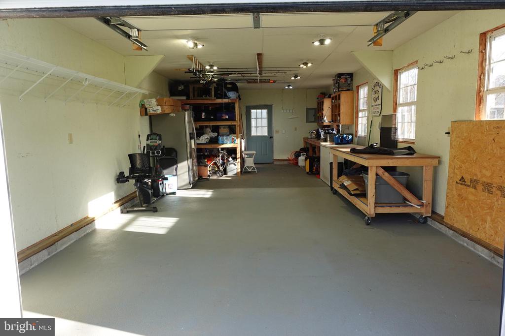 1604 DEEP POINT ROAD