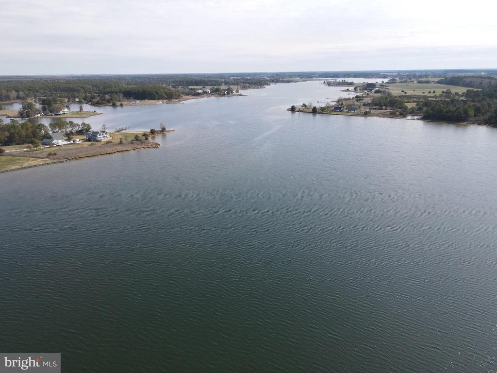 1604 DEEP POINT ROAD
