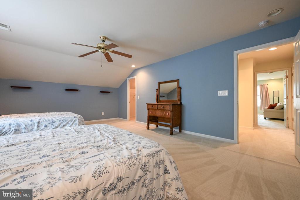107 REGULATOR DRIVE N