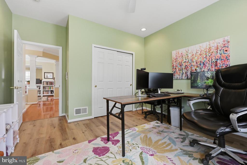 107 REGULATOR DRIVE N