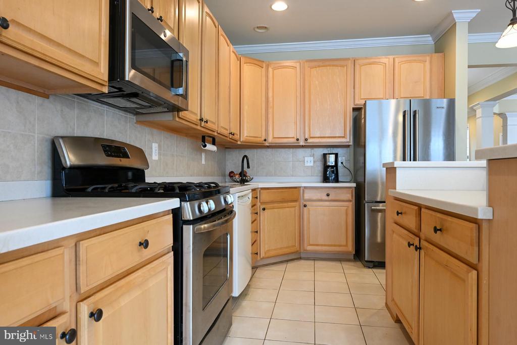 107 REGULATOR DRIVE N