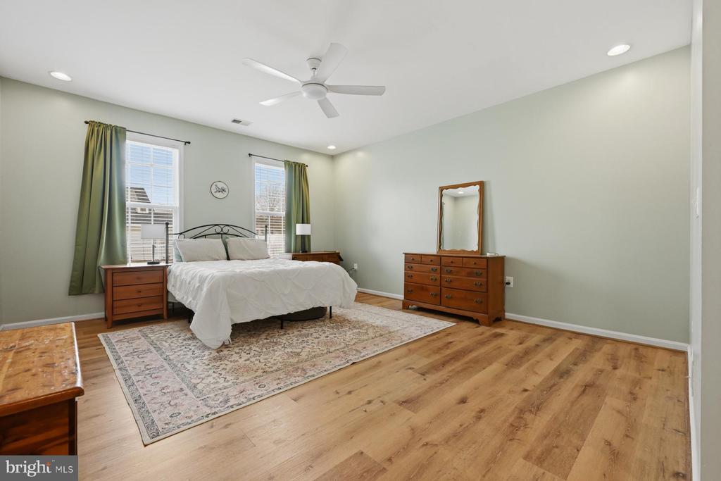 107 REGULATOR DRIVE N