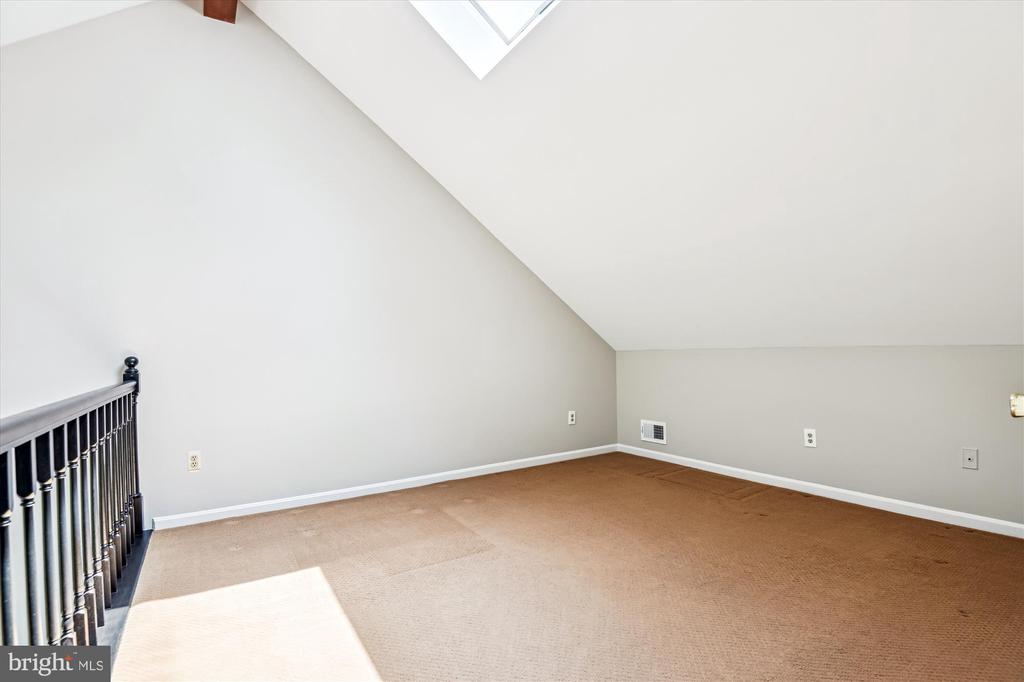1302 TERRY WAY