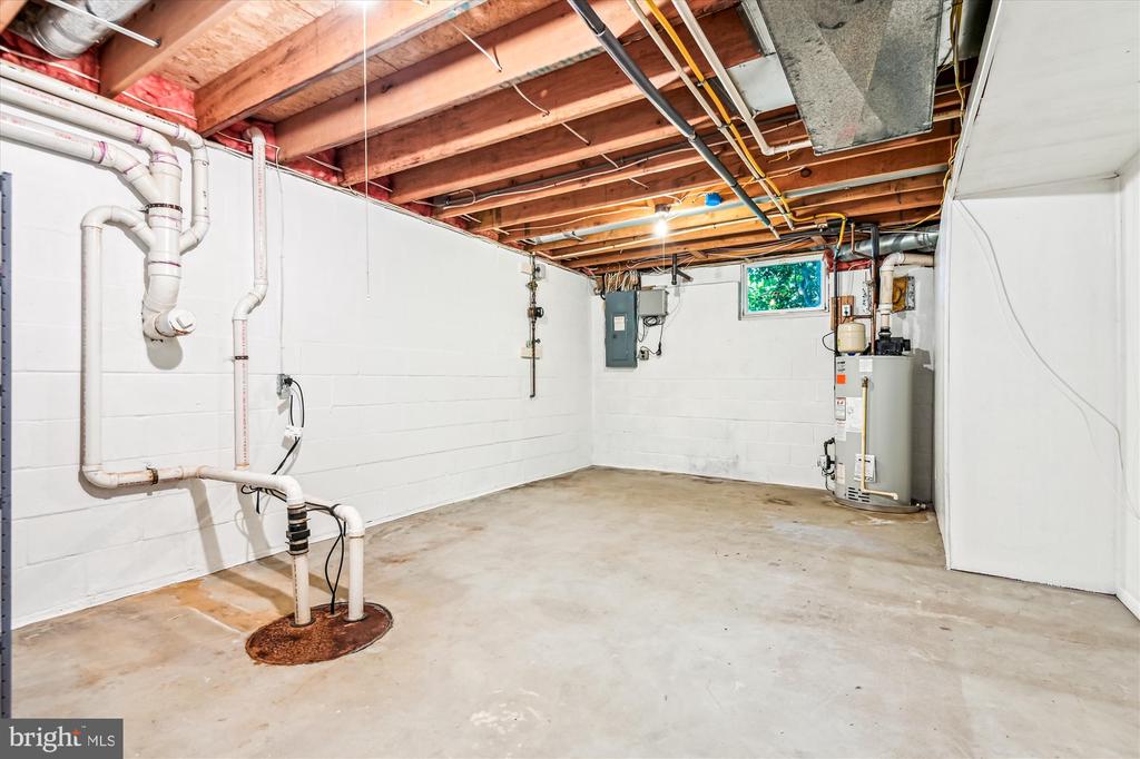 1302 TERRY WAY