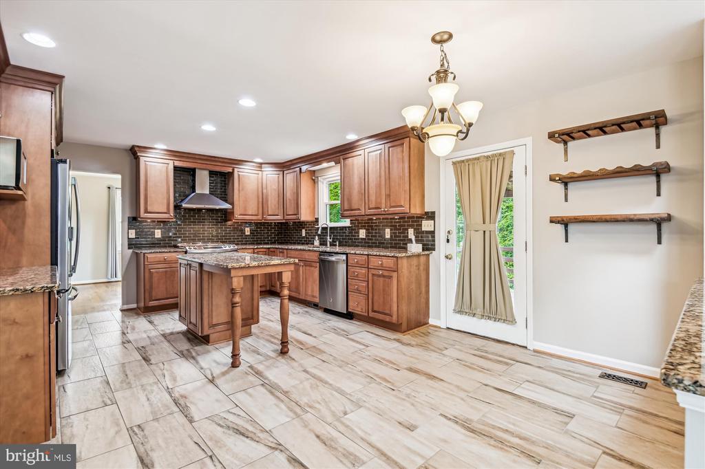 1302 TERRY WAY