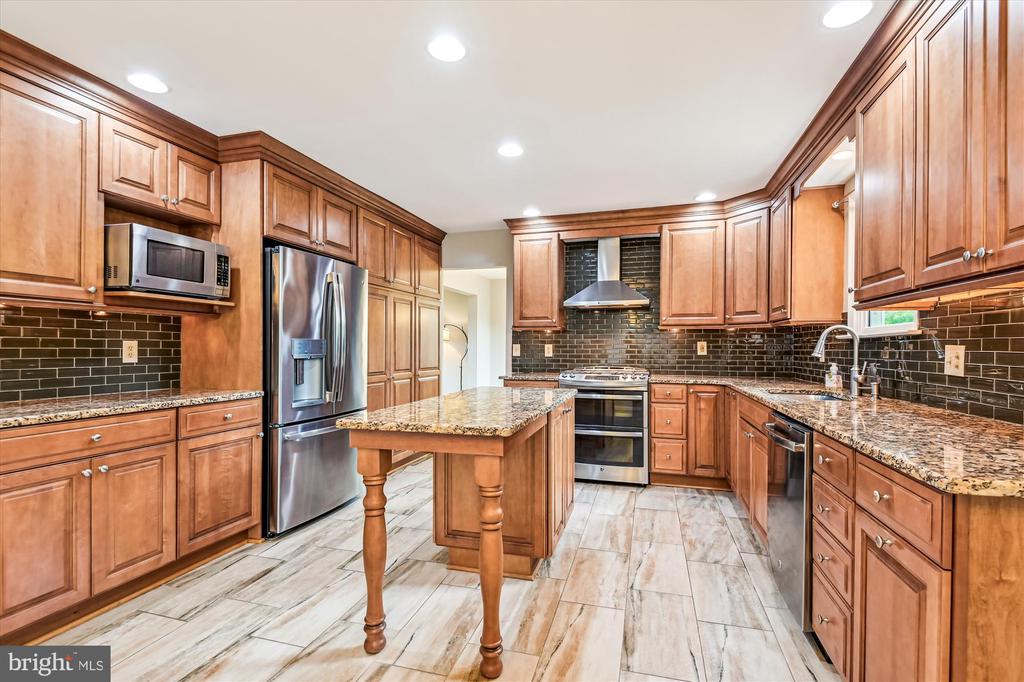 1302 TERRY WAY