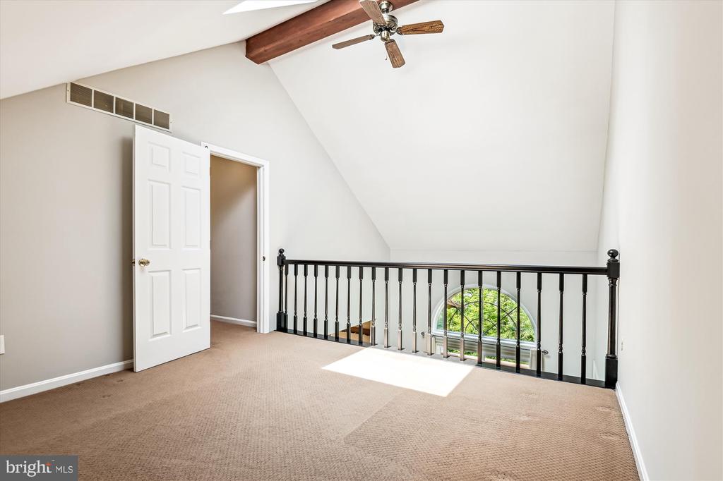 1302 TERRY WAY