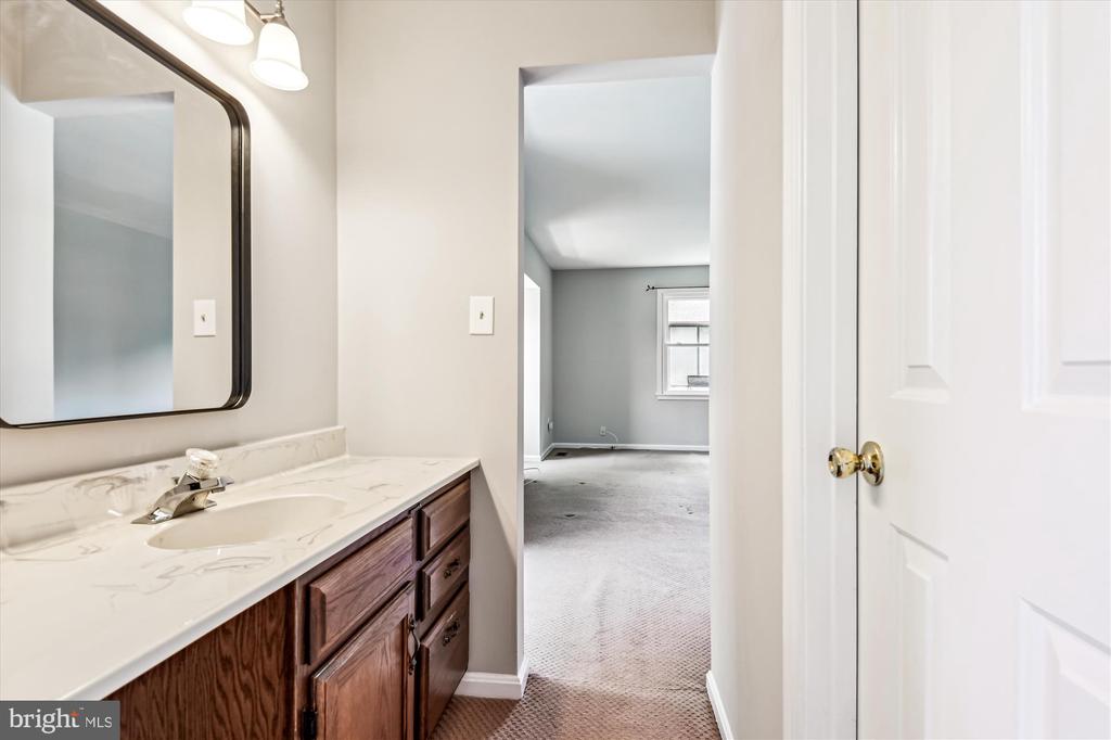 1302 TERRY WAY