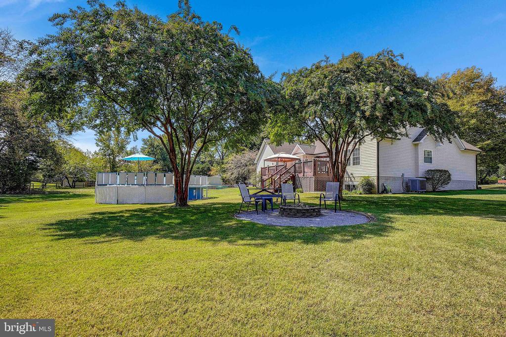8915 RACE TRACK ROAD