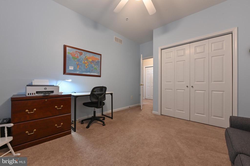 8915 RACE TRACK ROAD