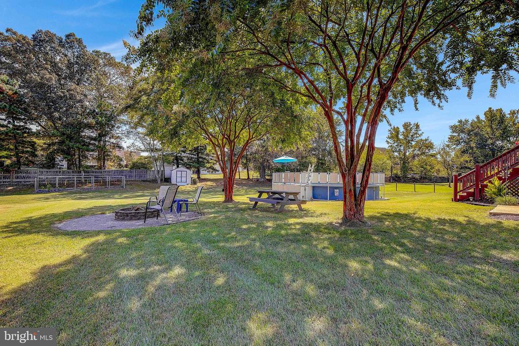 8915 RACE TRACK ROAD