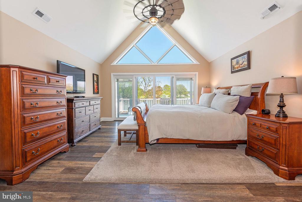 217 WINELAND WAY