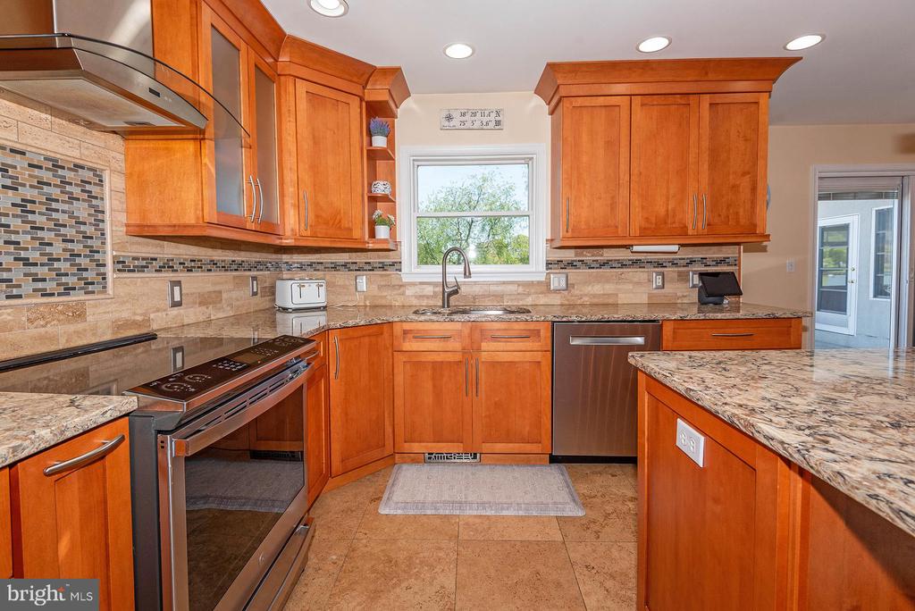 217 WINELAND WAY