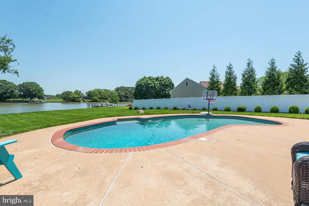 217 WINELAND WAY
