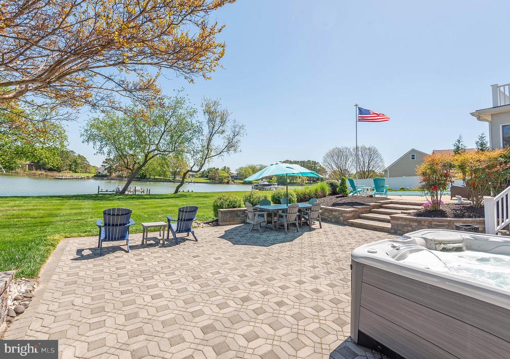 217 WINELAND WAY