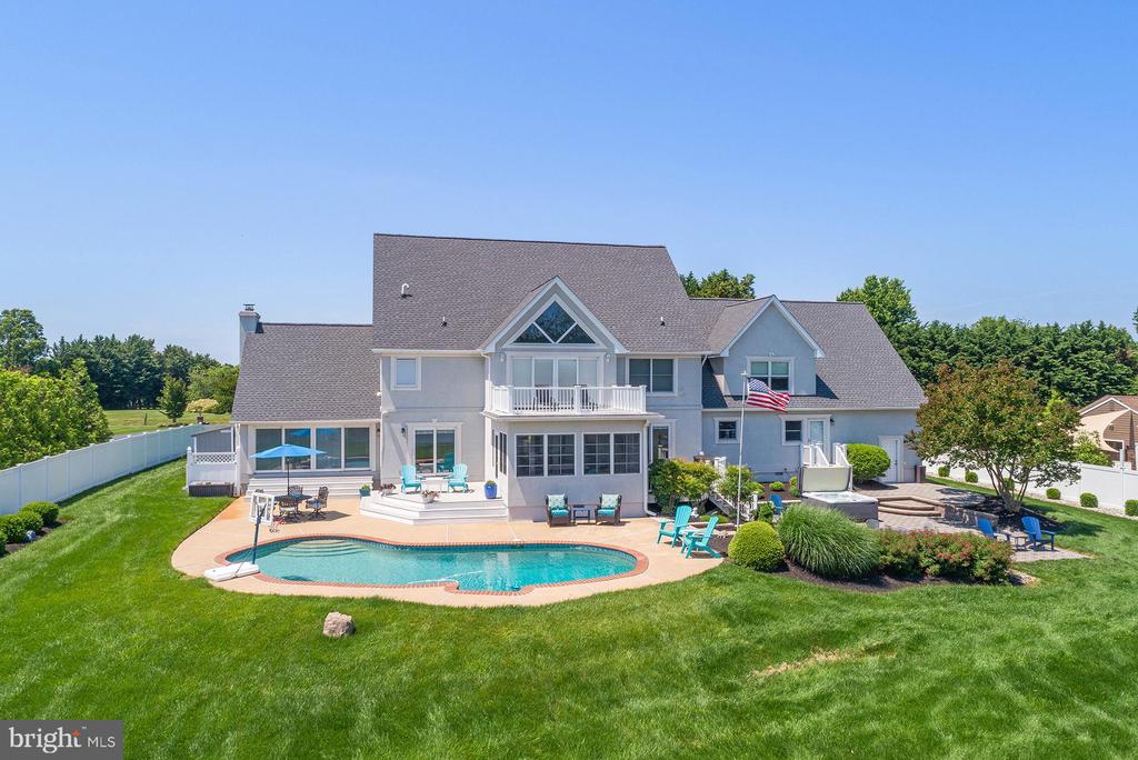 217 WINELAND WAY