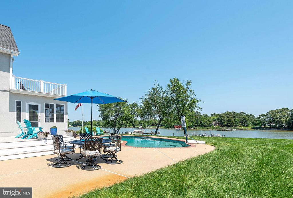 217 WINELAND WAY