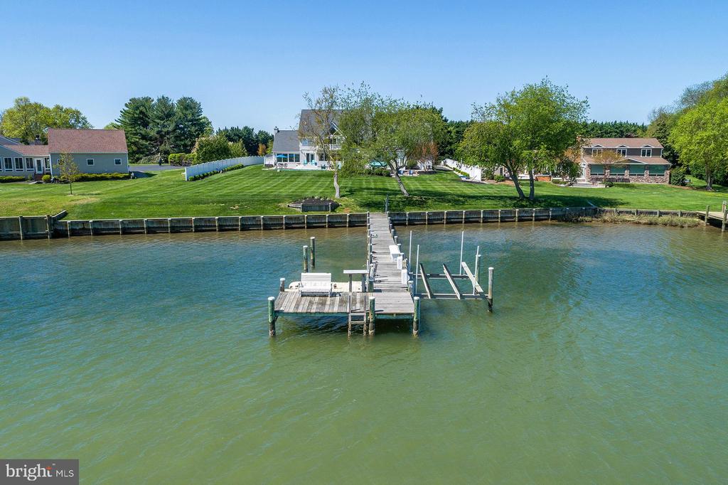 217 WINELAND WAY