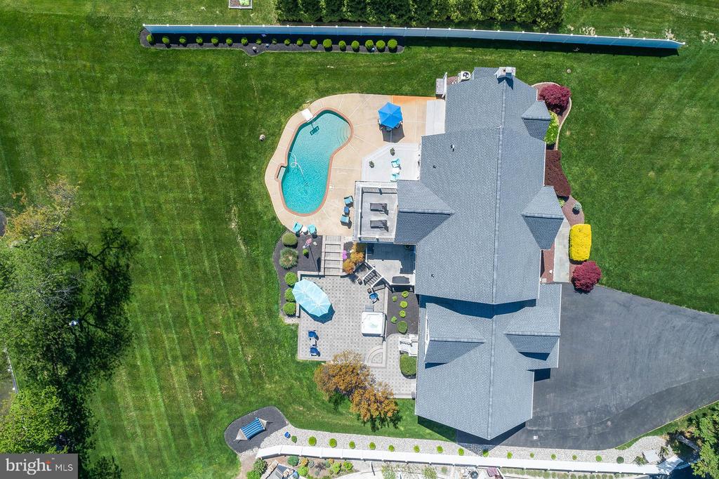 217 WINELAND WAY