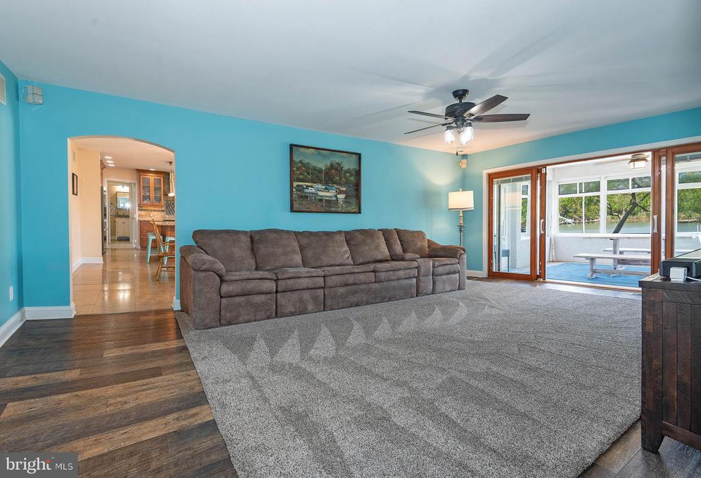 217 WINELAND WAY
