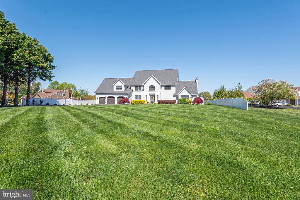 217 WINELAND WAY
