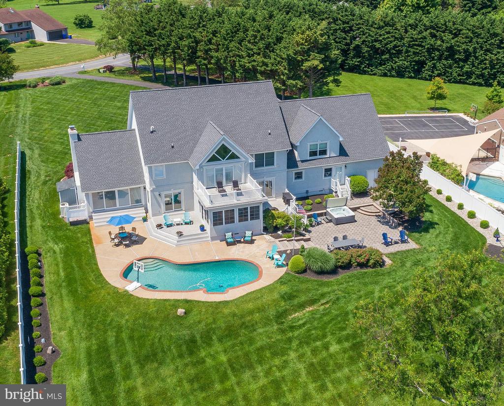 217 WINELAND WAY