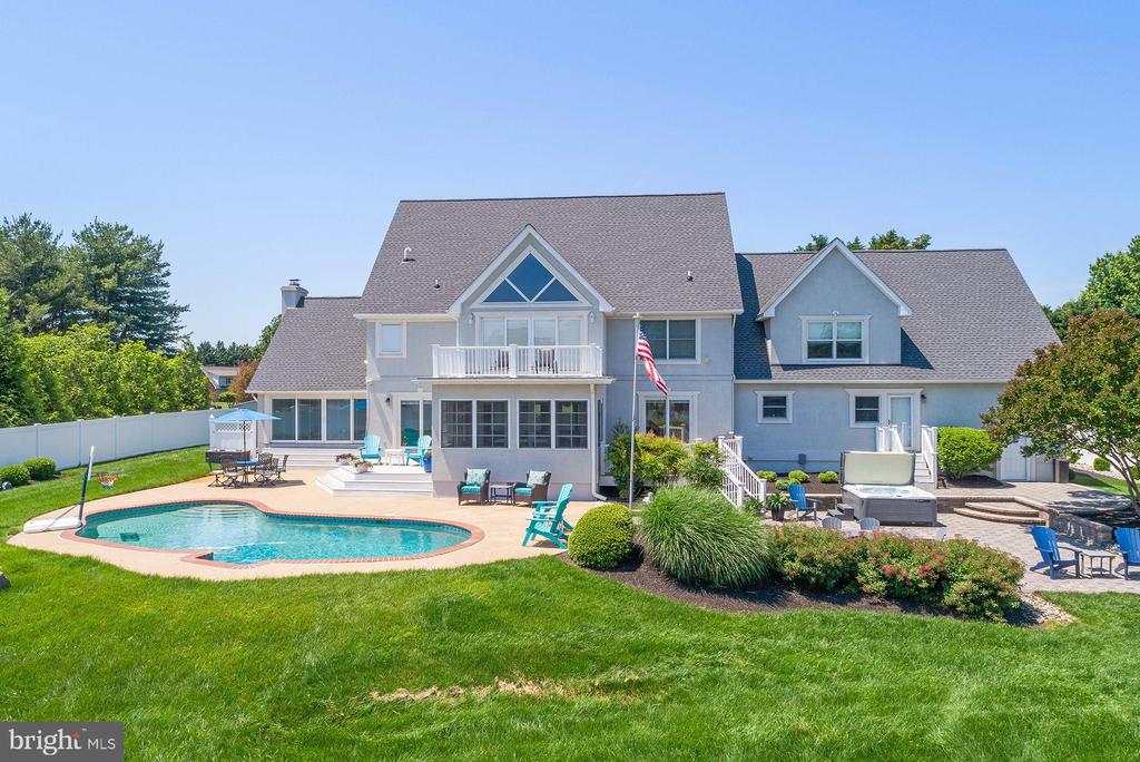 217 WINELAND WAY