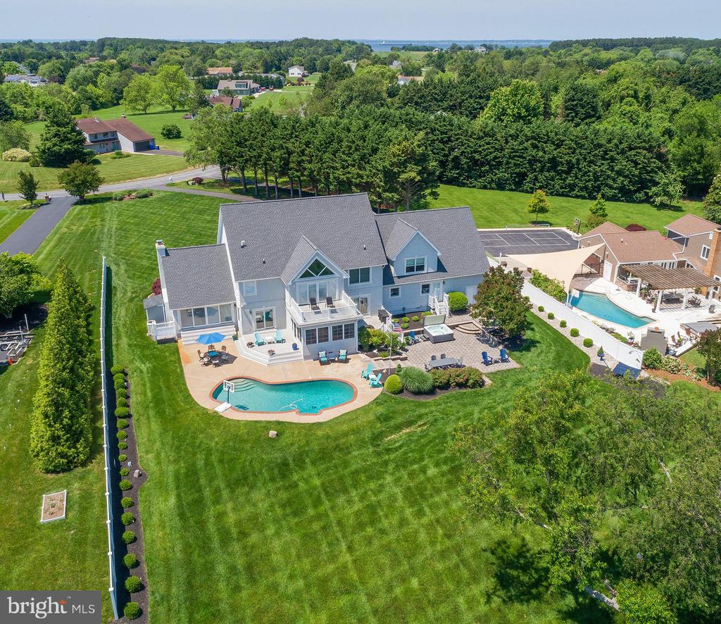 217 WINELAND WAY