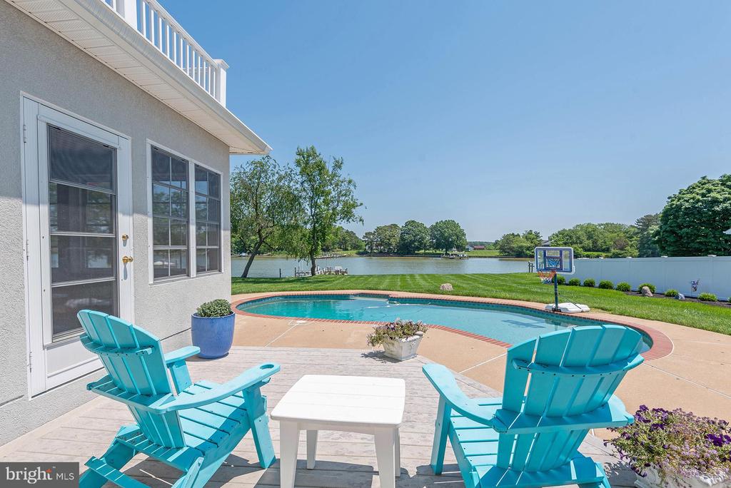 217 WINELAND WAY