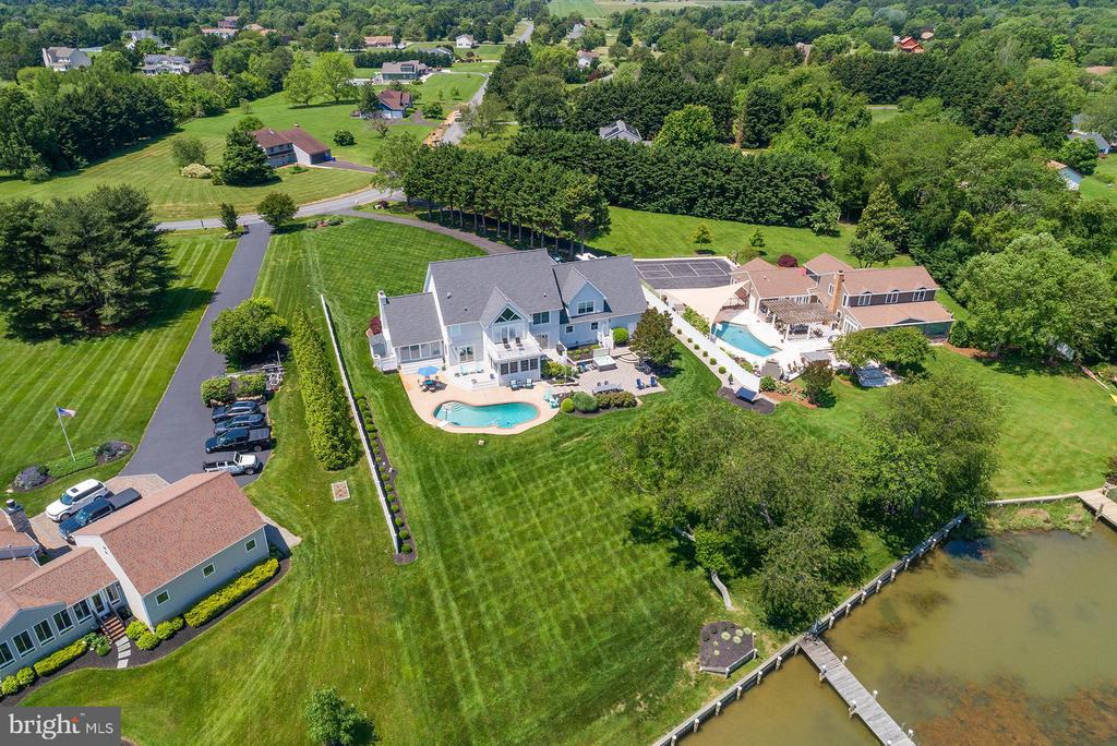 217 WINELAND WAY
