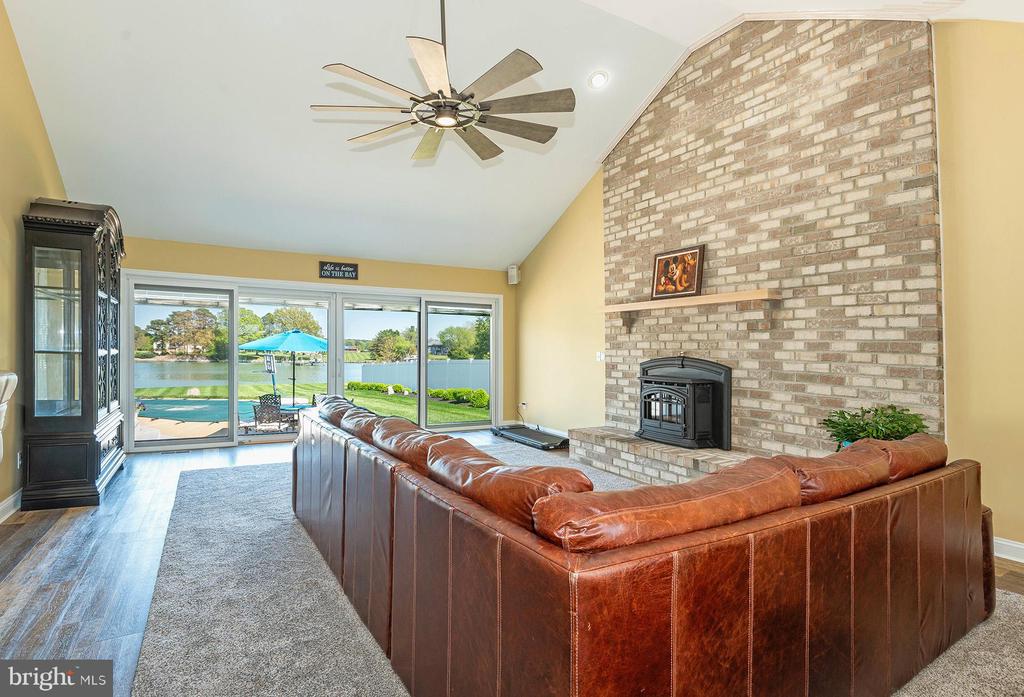 217 WINELAND WAY