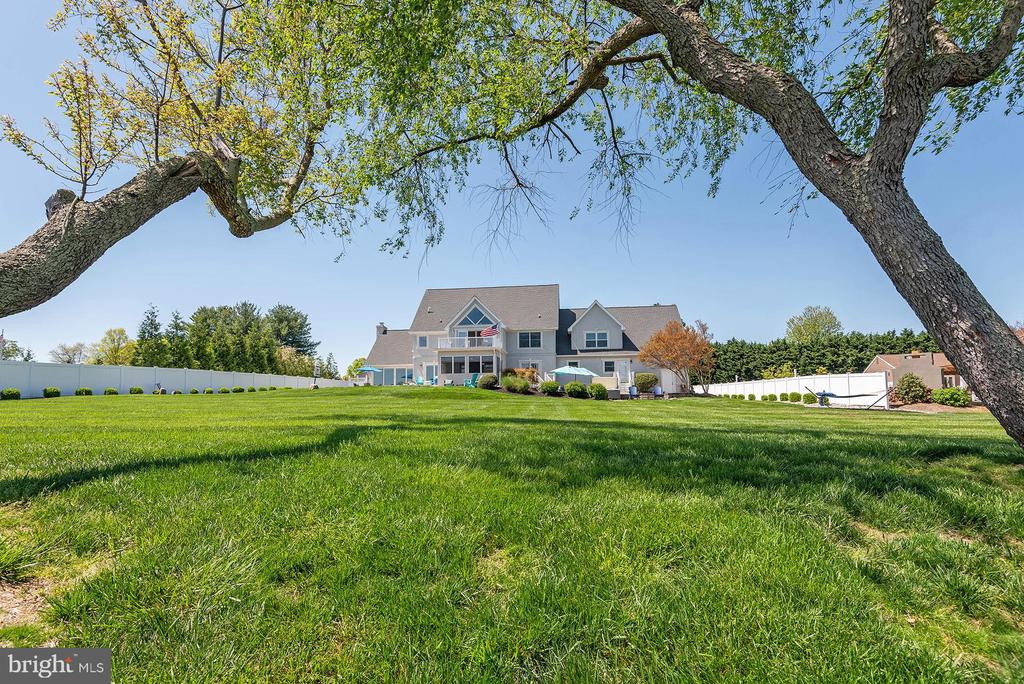 217 WINELAND WAY