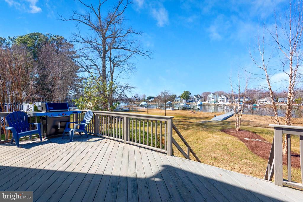 2613 CECIL DRIVE