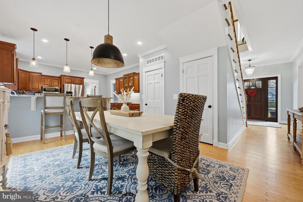 322 PROSPECT BAY DRIVE W