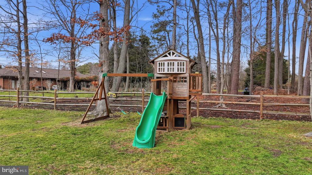 322 PROSPECT BAY DRIVE W