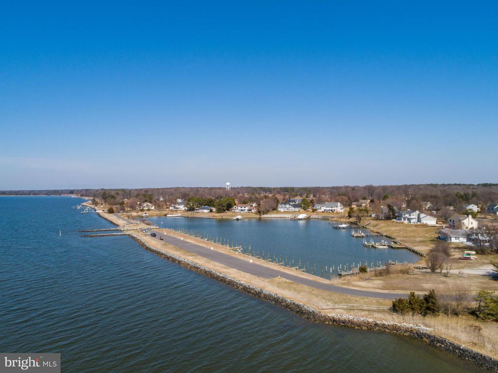 322 PROSPECT BAY DRIVE W