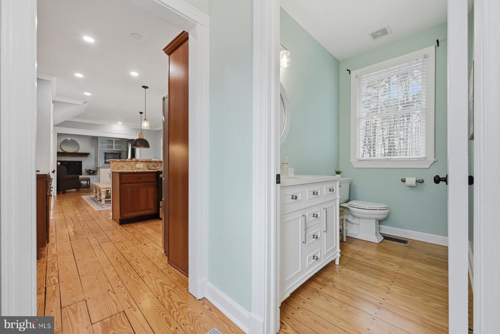 322 PROSPECT BAY DRIVE W