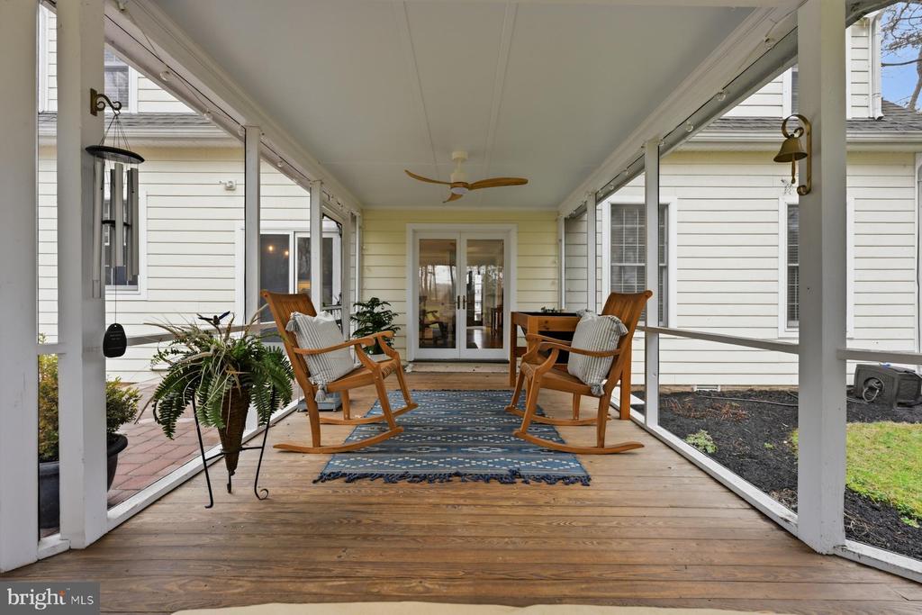 322 PROSPECT BAY DRIVE W