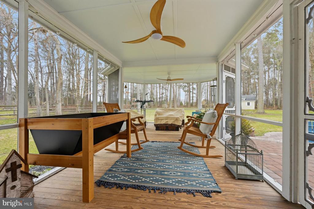 322 PROSPECT BAY DRIVE W