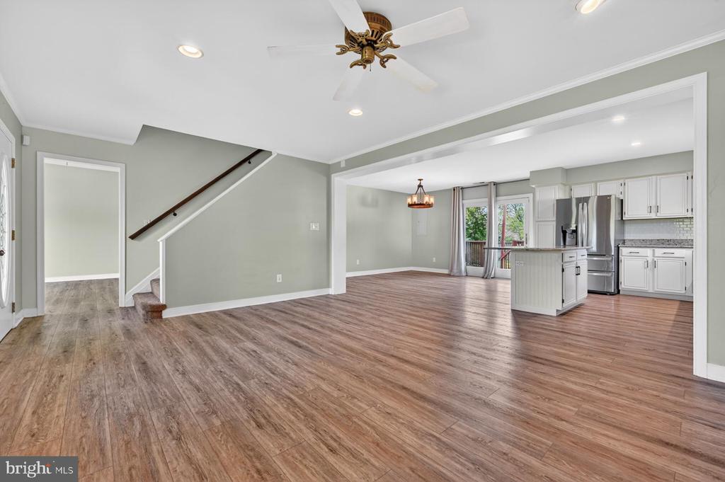1848 HARBOR DRIVE