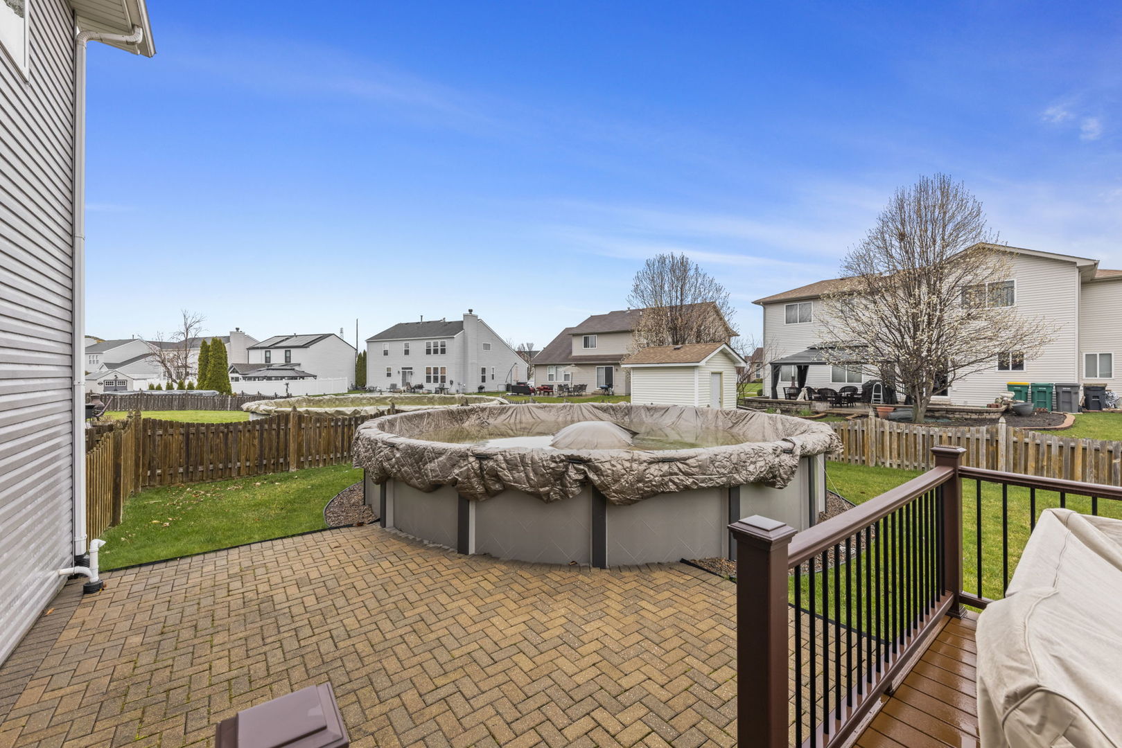 2815 Grass Lake Drive