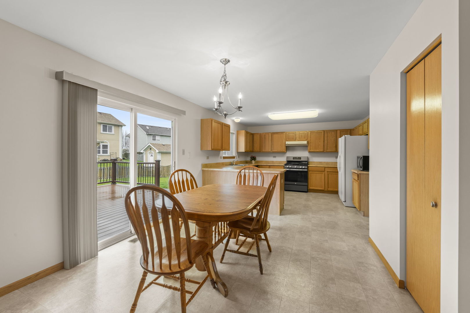 2815 Grass Lake Drive