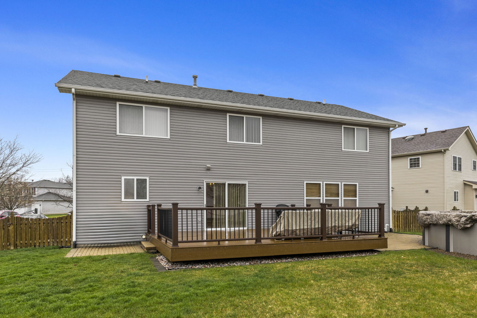 2815 Grass Lake Drive